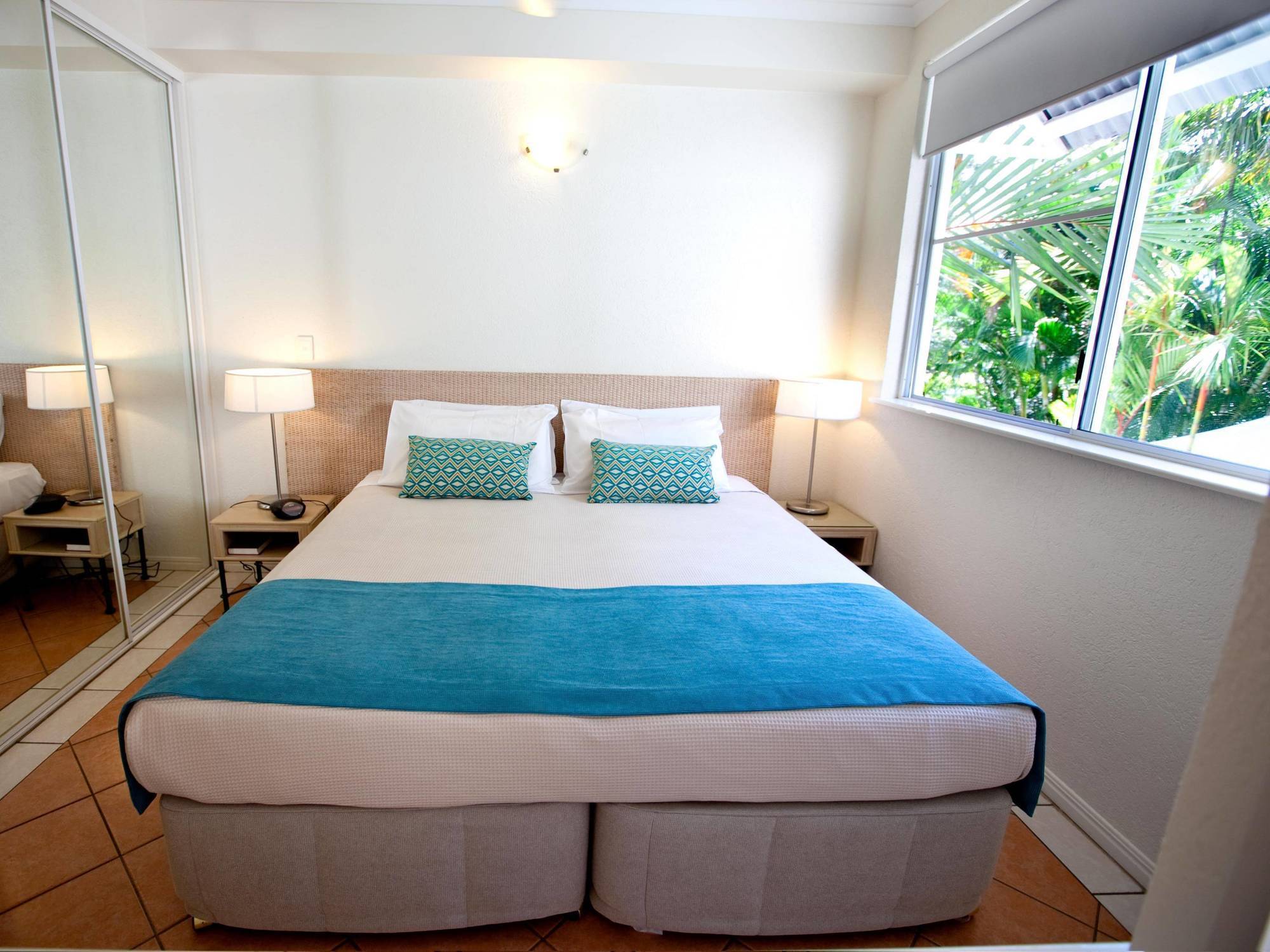 Seascape Holidays - Coral Apartments Port Douglas Eksteriør bilde