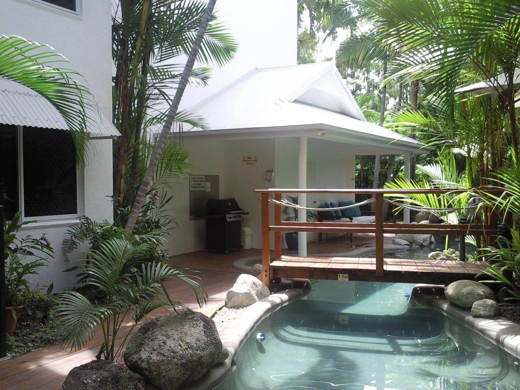 Seascape Holidays - Coral Apartments Port Douglas Eksteriør bilde